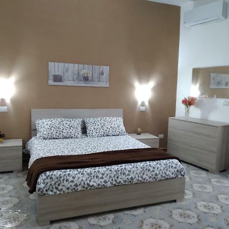 Una Scala Dal Centro Agrigento Exterior foto