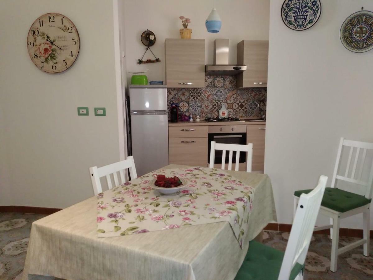 Una Scala Dal Centro Agrigento Exterior foto