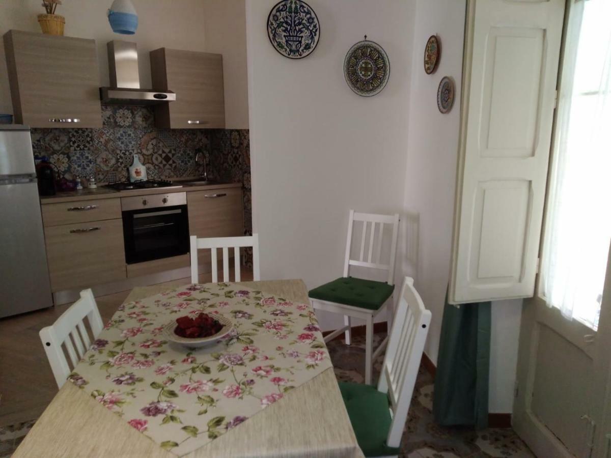 Una Scala Dal Centro Agrigento Exterior foto
