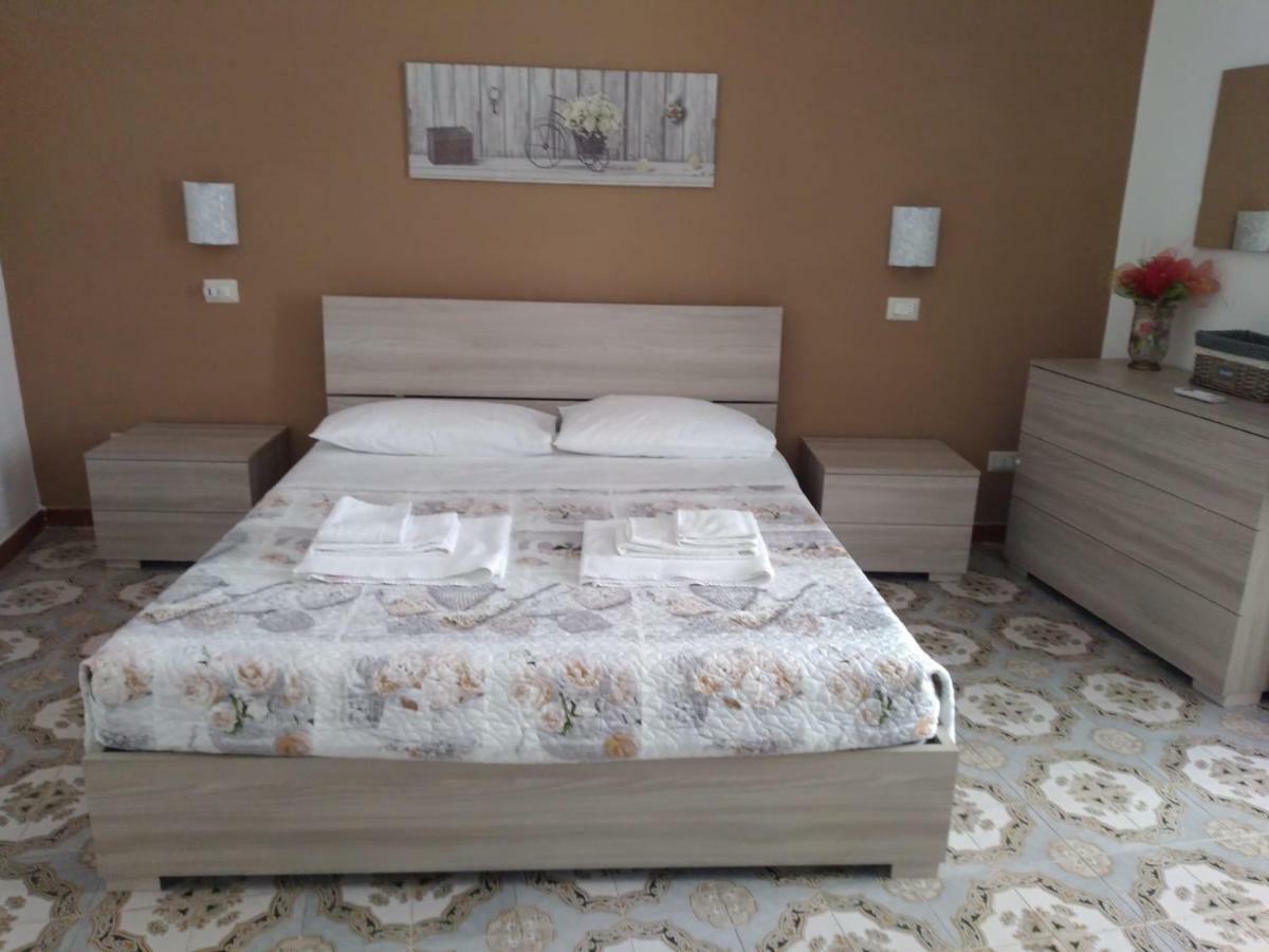 Una Scala Dal Centro Agrigento Exterior foto